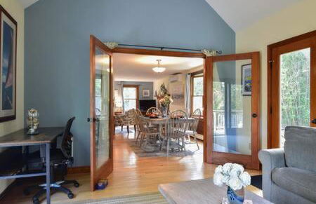 Bring your pups to Chatham Direct access to the Cape Cod Rail Trail - Foto 10