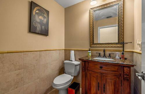 Quiet and Cozy 3 beds 3 baths in Spring Hill with heated Pool and Hot Tub - Foto 15