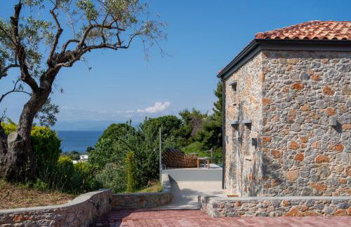 Stone build suite with private pool - Foto 14