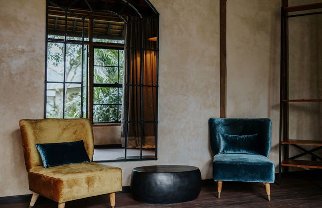 Exceptional 9BR Incredible Jungle View, River Access - Photo 14