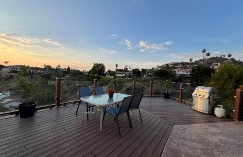 Serenity - Amazing Views & Modern Charm - Photo 32