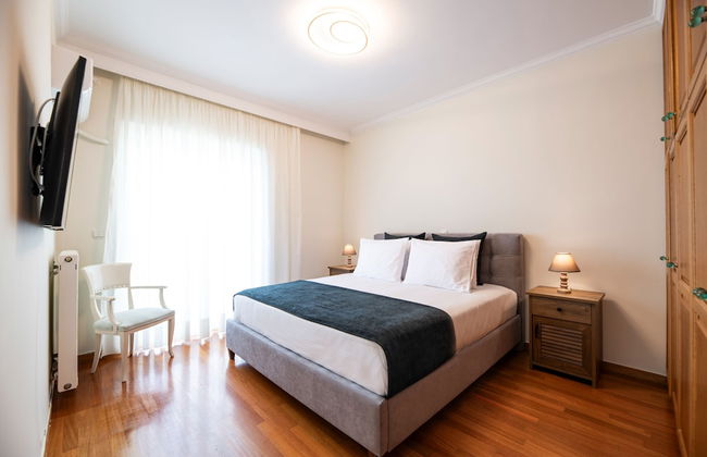 Vouliagmeni Athenian Riviera Villa - Photo 20