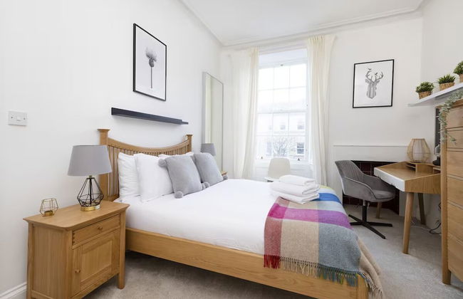 Bright and Modern Flat with desk - Foto 2