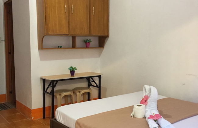 Bebs and Jocel Apartment - Foto 26