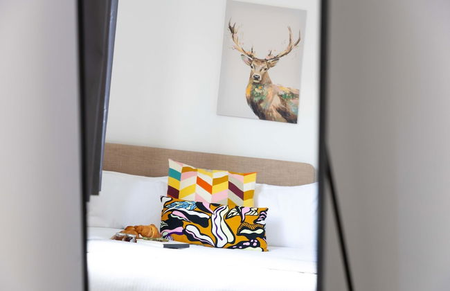 Chandlers Walk Modern Comfy Family Home in Exeter - Photo 32