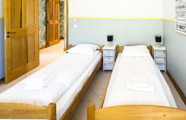 Exclusive Authentic Riviera Villa - Private Pool, Pétanque Court, Panoramic Mediterranean Sea & Estérel Mountain Views - Foto 10