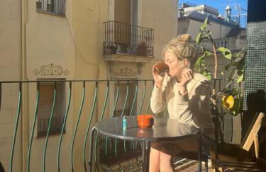 Stunning Designer 2 Bed Apt in Glorious Gràcia - Photo 7