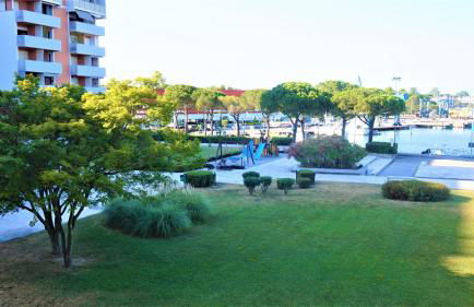 Aprilia Residence - Photo 35