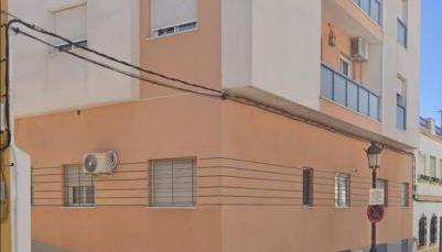 Esperanza free parking by Staycare - Photo 2