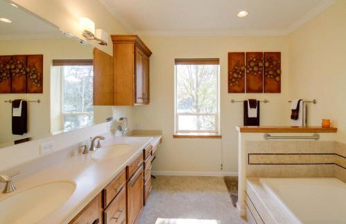 Clark Fork Riverfront Home with Dock! - Foto 15