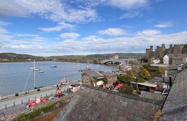 Stylish Coastal Apartment with Breathtaking views - Foto 36