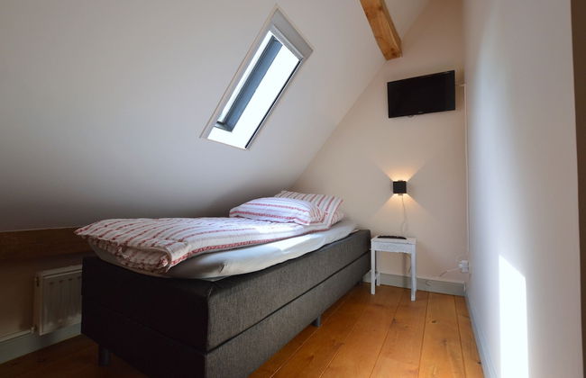 Stunning Holiday Home Near Forest in Slenaken - Photo 19