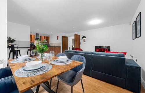 Modern Apartment, Free Parking by City SuperHost - Foto 12