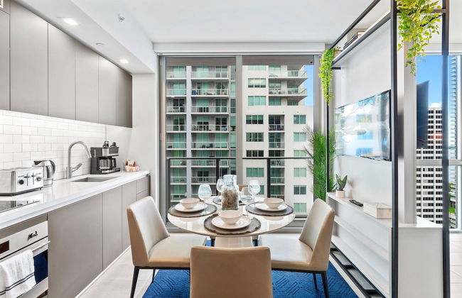 Modern High-Rise Condo with Pool/Gym, in Central DT MIAMI! - Photo 50