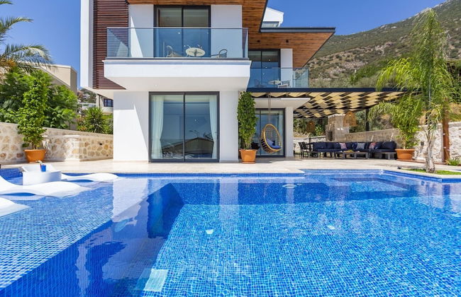 Luxurious 3 bed Villa Located in Kasantalya Turkey With Private Pool and gym - Photo 35