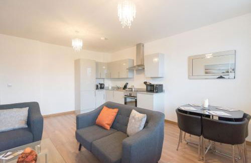 Comfortable 2BR Swindon Long Stay - Foto 29