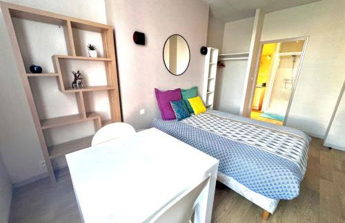 Beau Studio 2 en Centre Ville de Niort au calme proche Gare - Foto 6