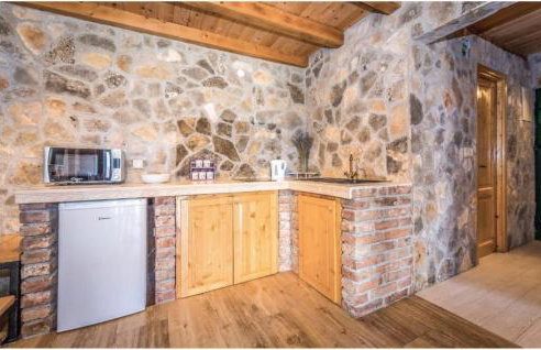 2 Bedroom Stunning Home In Konjevrate - Foto 20