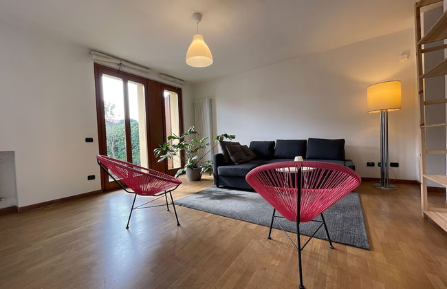 Modern Apartment, Private Garden, 25km From Milan - Photo 1