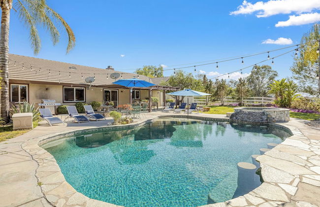Temecula Wine Country Home w/ Pool, Hot Tub, Game Room & Vineyard Views - Foto 40