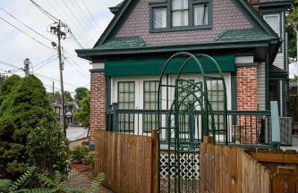 Retreat on Bardstown Road - Yard - Walk to Shops - Foto 41