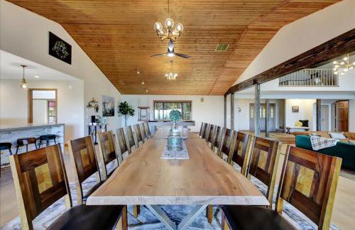 The Gathering Place! Sleeps 24, Lakeview, Game room - Foto 23