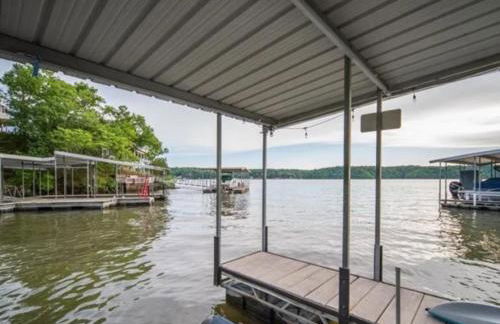 Dock & Chill-Lakefront Margaritaville 3 Bed and 3 Bath Home - Foto 9