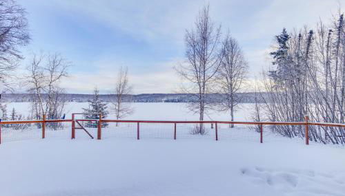 Wasilla Spruce Moose Cabin Lakefront and Hot Tub! - Foto 3