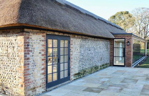 Luxury converted thatched barn near Chichester - Foto 6