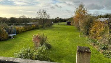 Private Countryside Annexe with Exclusive Wood Burner, Outdoor Hot Shower & Views - Foto 1, Garden view