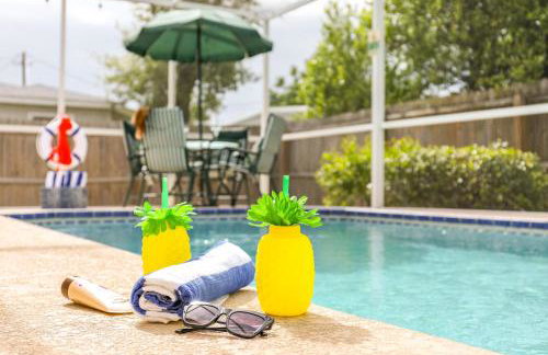 Salty Tide Getaway - Nightlife, Pool, Play, Beach - Foto 1