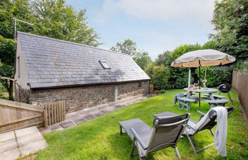 The Small Barn - Photo 3