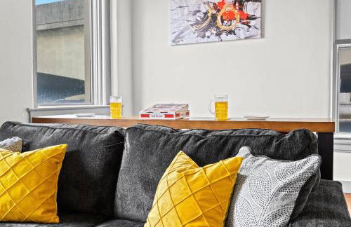 Chic and Comfy Unit w Free Parking Medical District - Foto 7