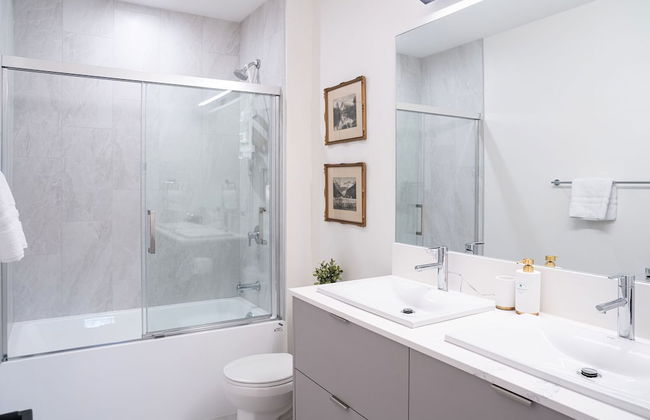 Hemlock Hangout By Revelstoke Vacations - Photo 33