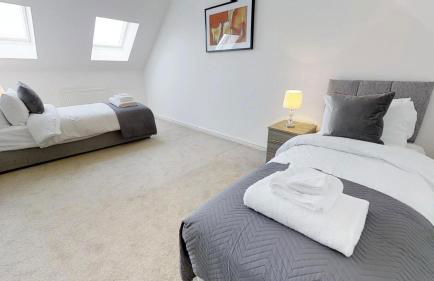 StayZo Cole Green Lane Accommodation- FREE Parking - Foto 24