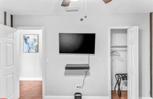 King bd Charming 2-Storey Cottage w PrivateYard - Foto 45