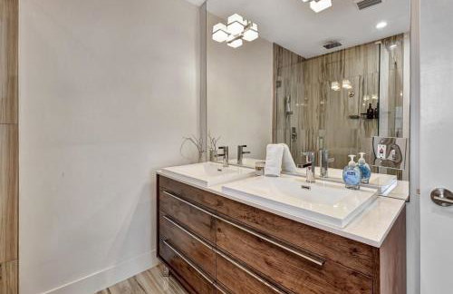 Tradewinds Ultimate Delray Beach Lifestyle 3BR2BA Home with Heated Pool - Foto 46