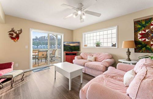 Family-friendly Home Hot Tub Lake View & Pool Access - Foto 52