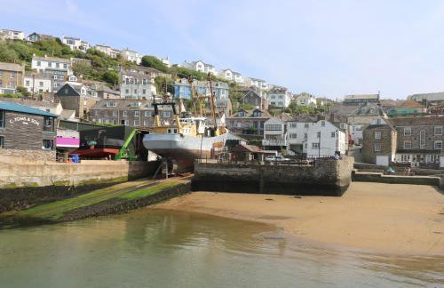 The Watch Below - Foto 25