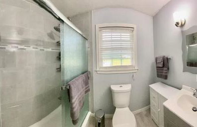 Cedar creek lake front home with Gorgeous Sunset - Foto 14