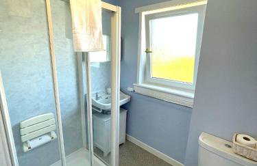 Spacious 2 Bedroom Home in Picturesque Cullen - Foto 12