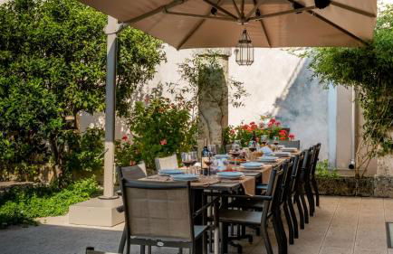 Historic building with pool - Foto 32