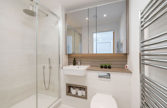 Madika Homes Stunning 2-bed Apartment in Colindale - Foto 8