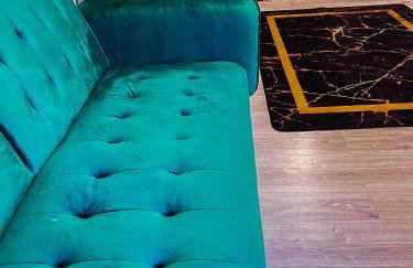 Luxe Smart Home - Basildon Serviced Accommodation - 7 Mins Walk To Basildon Town Centre, Hospital & Train Station - Foto 12