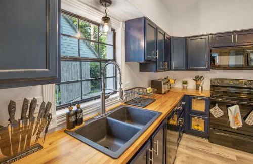 Kemah Boardwalk Retreat Sleeps 7 King Bed - Foto 1