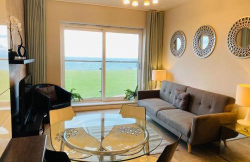 Stunning Sea Views, luxury apartment beaches & restaurants are a short walk away - Foto 5