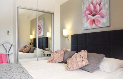 Villa Ana Apartments - Photo 40