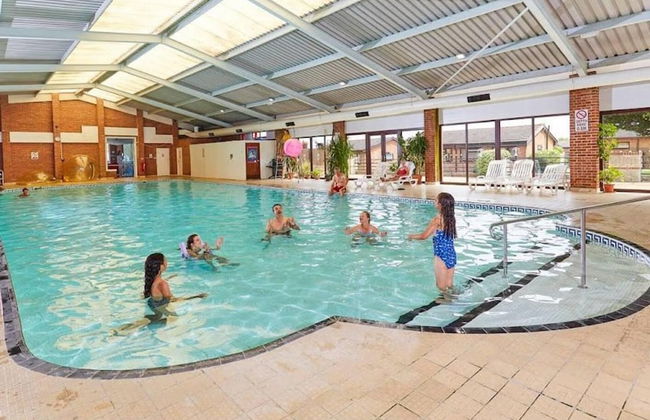 Lovely 5 Person Chalet in St Margaret's at Cliffe - Foto 13