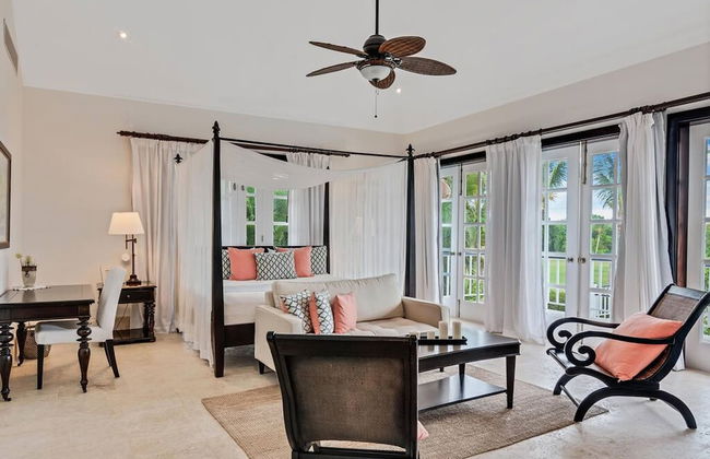 Sophisticated Villas With Private Pools and Staff - Foto 26