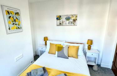 2-bedroom house in Cheltenham town centre - Photo 8